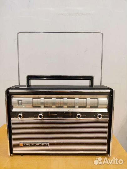 Радиоприемник National Panasonic