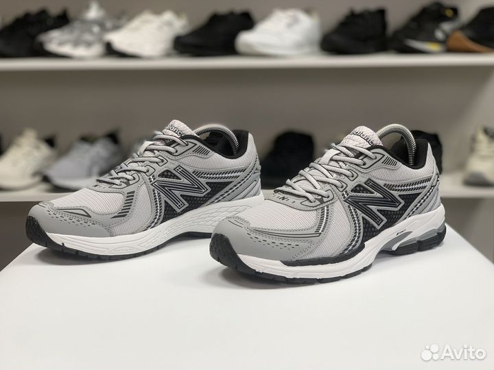 Кроссовки New balance 860 v2