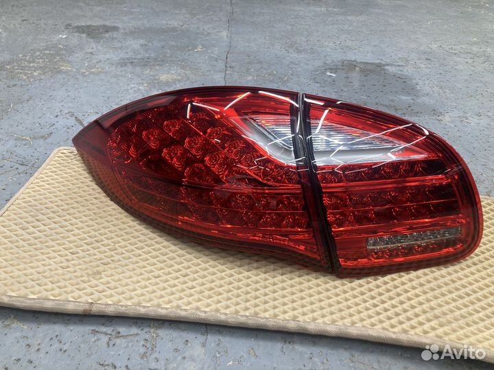 Комплект задних фонарей porsche cayenne 958