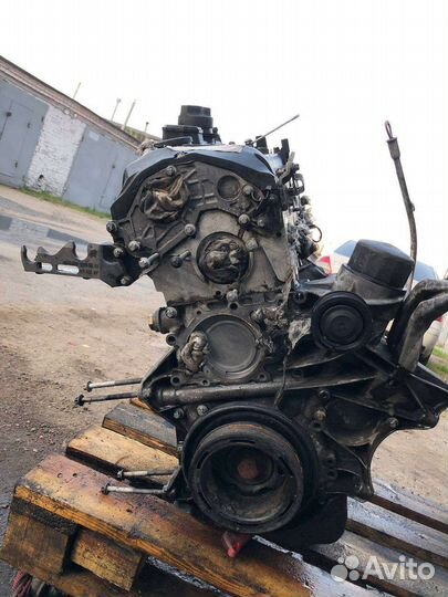 646811 двигатель мерседес W204 2.1cdi