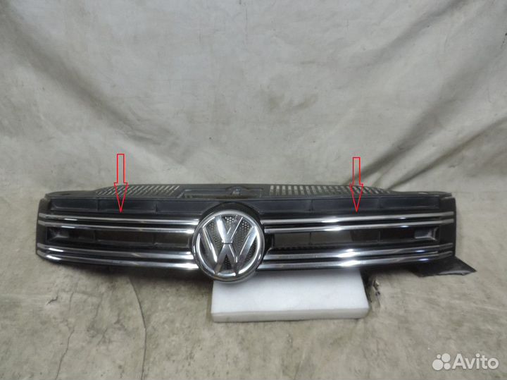Молдинг решетка радиатора Volkswagen Tiguan 2007