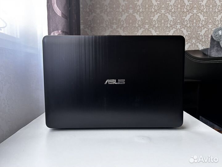 Ноутбук Asus