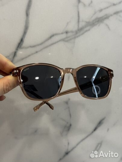 Солнцезащитные очки Boss