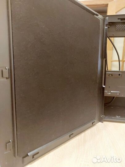 Cooler master silencio S400 TG - С шумоизоляцией