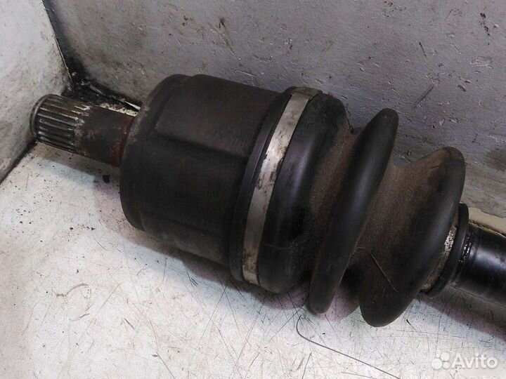 Полуось передняя левая Honda Civic