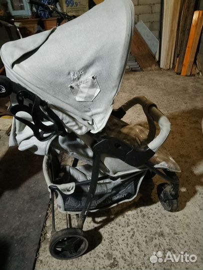 Прогулочная коляска