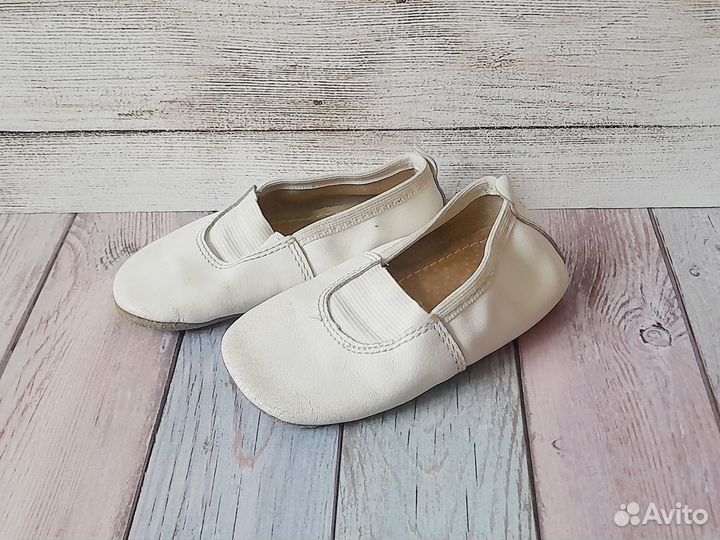 14,0см. Чешки из натур.кожи + кож.стелька, б/у