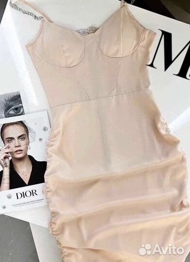 Платье вечернее