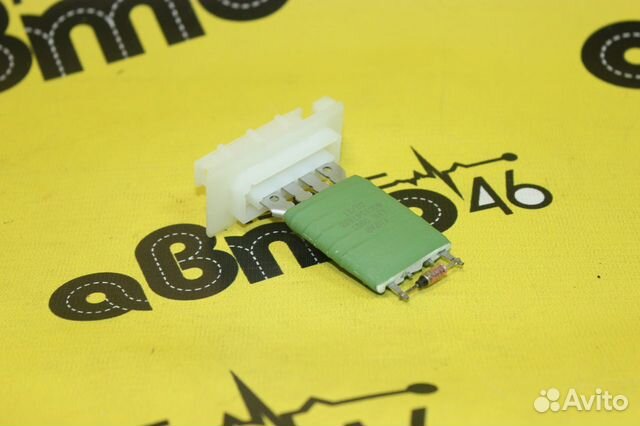 Резистор электровентилятора отопителя Рено Логан