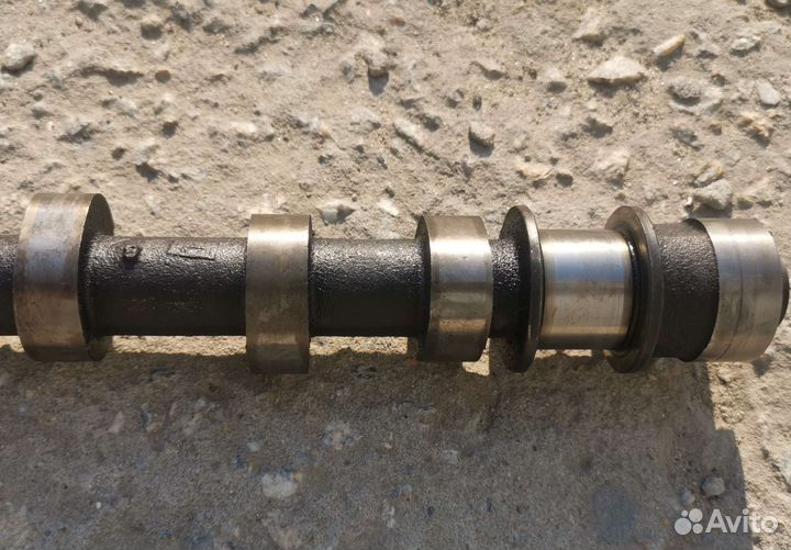 Распредвал оригинал Toyota 2L / 2LT