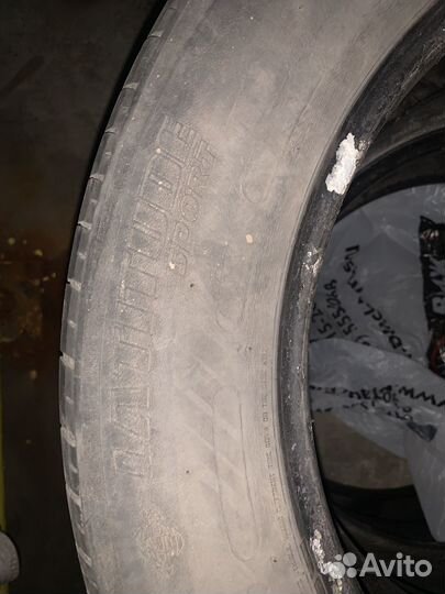 Michelin Latitude Sport 255 R18