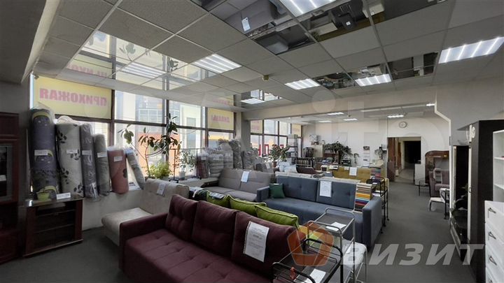 Торговая площадь на трафике в центре города 285 м²