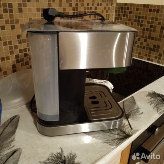 Кофеварка рожковая vitek пользовались два раза