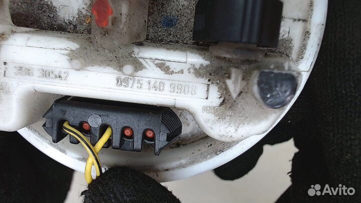 Датчик уровня топлива Volvo S40 / V40, 2004