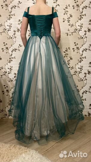 Вечернее платье