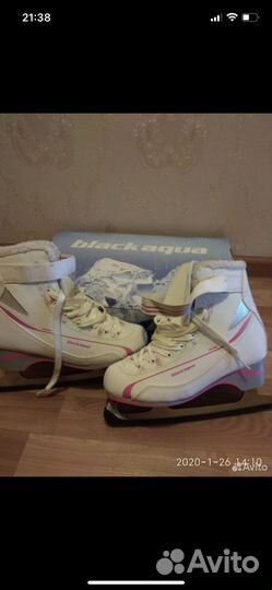 Коньки фигурные женские 38 размер