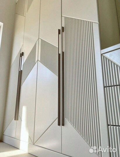 Шкаф распашной на заказ