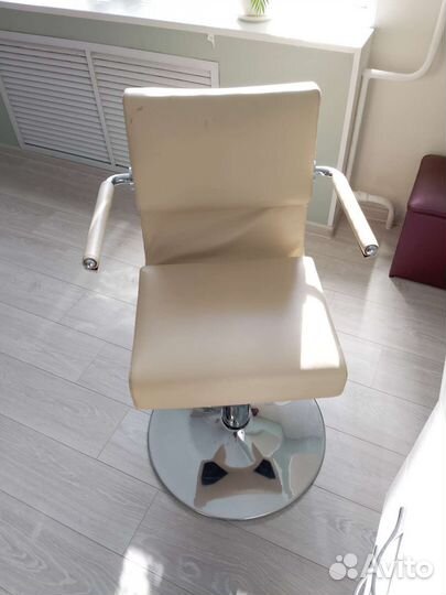 Кресло для парикмахера