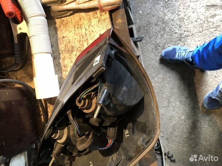 Фара задняя правая