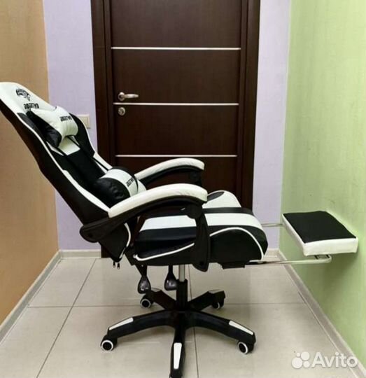 Компьютерное кресло игровое