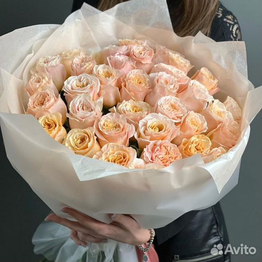 Роскошный букет 35 роз