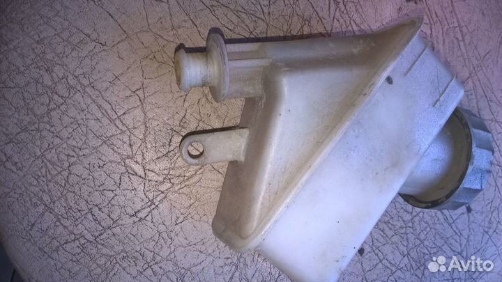 Бачек тормозной жидкости ивеко евротех