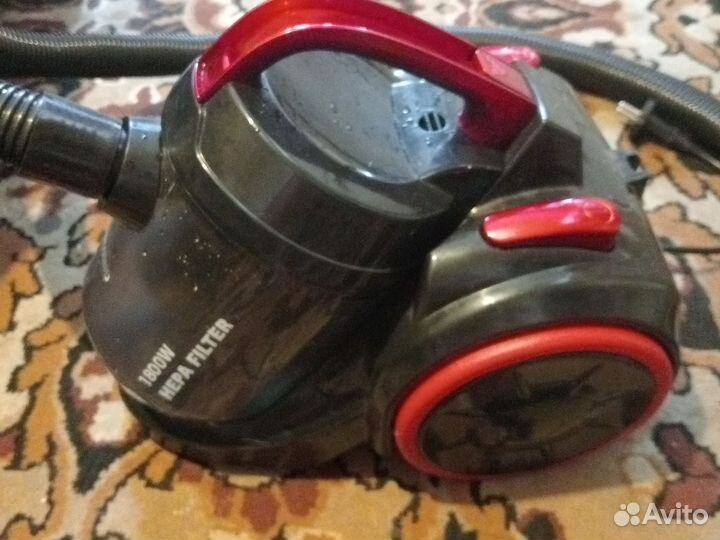 Пылесос Scarlett