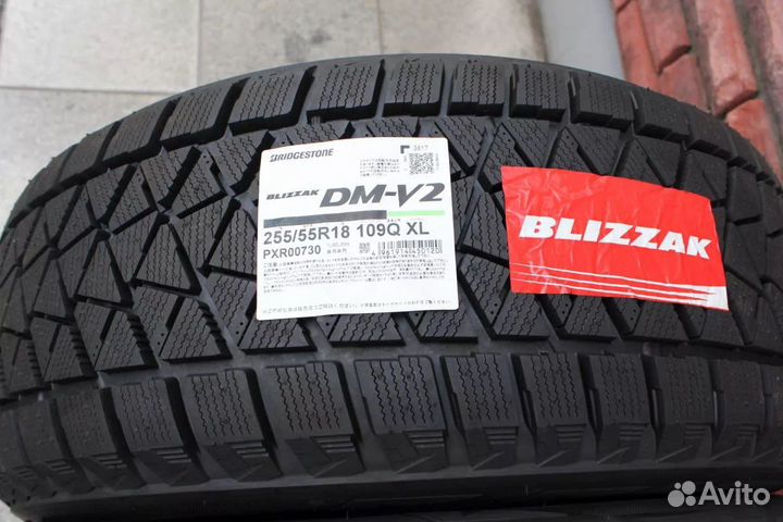 Bridgestone Blizzak DM-V3 255/55 R18