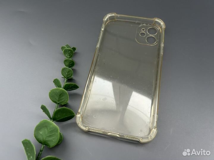 Чехол на iPhone 11