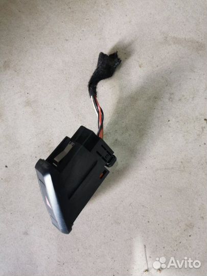 Кнопка включения аварийной остановки Audi A4 cdnf