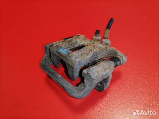 Суппорт задний правый Nissan Pathfinder R51 VQ40DE