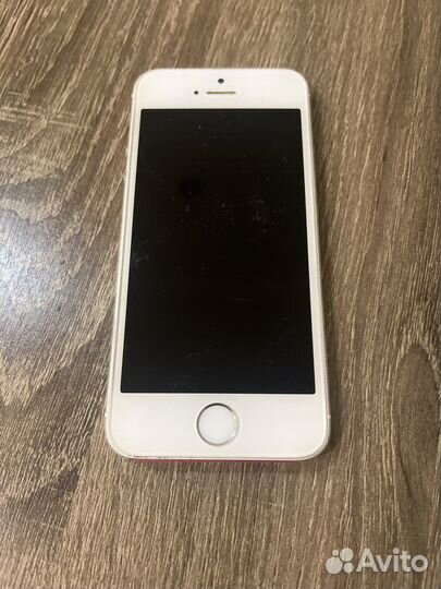 Телефон iPhone 5