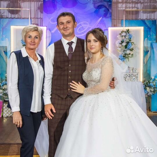 Ведущий на свадьбу