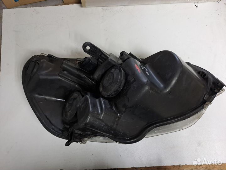 Фара передняя левая Ford S Max