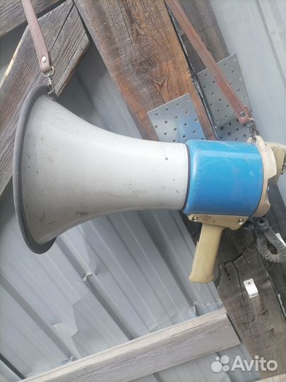 Громкоговоритель мегафон