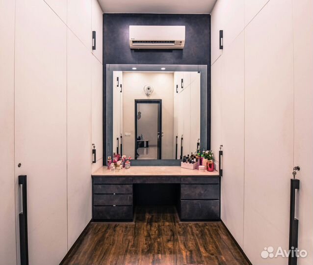 Гардеробная белая