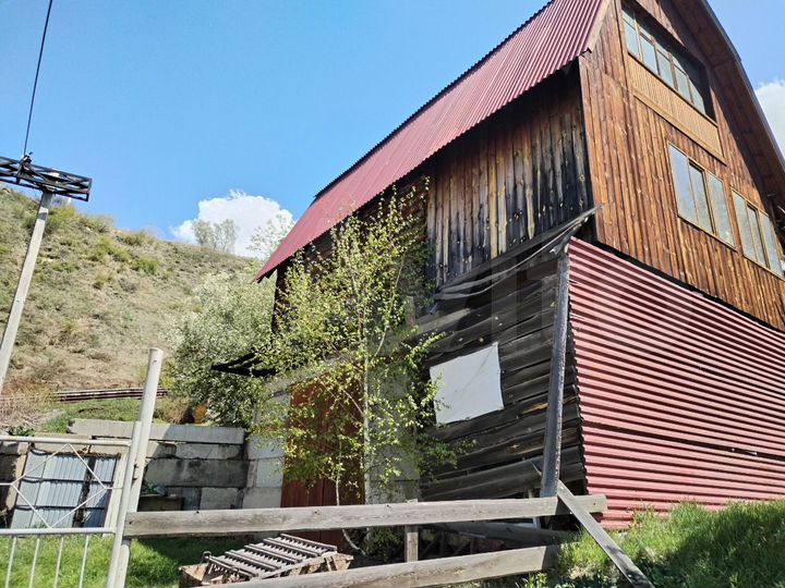 Дом 72 м² на участке 8,9 сот.