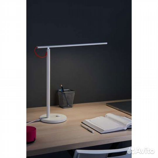 Настольная лампа Xiaomi Mi Desk Lamp 1S новая