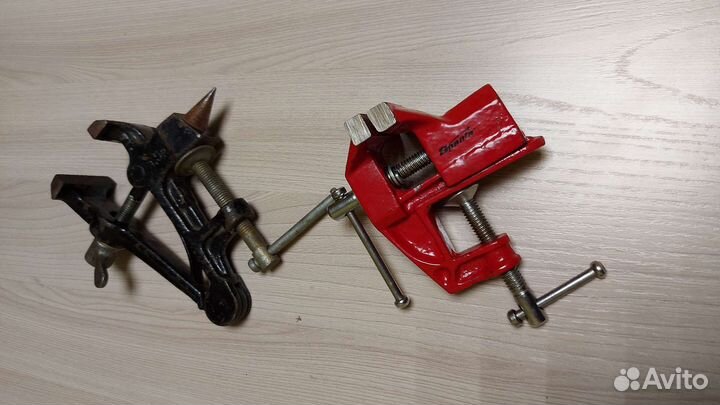 Тиски и наковальни слесарные СССР