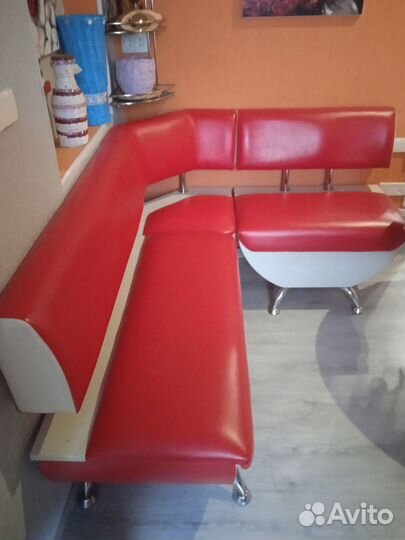 Кухонный угловой диван