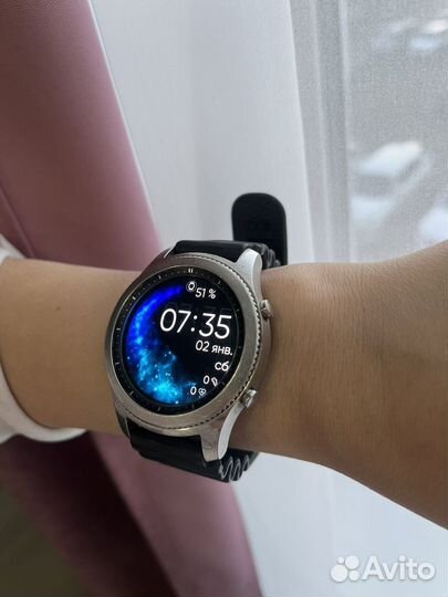Смарт часы samsung gear s3