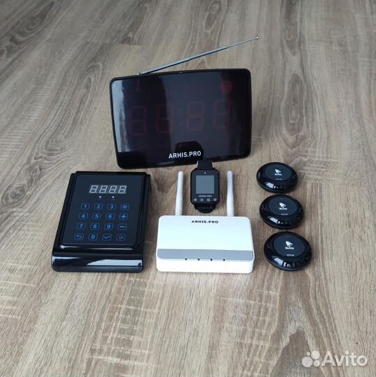 Кнопка вызова персонала, часы, табло, пуль, репите