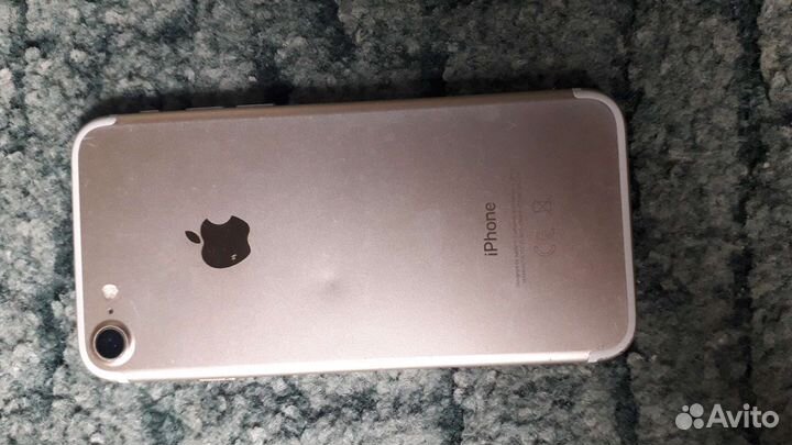 Телефон iPhone 5s, iPhone 7