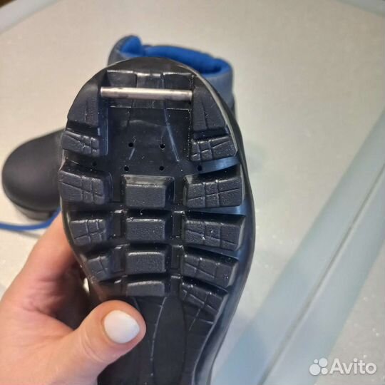 Лыжные ботинки детские 31 размер