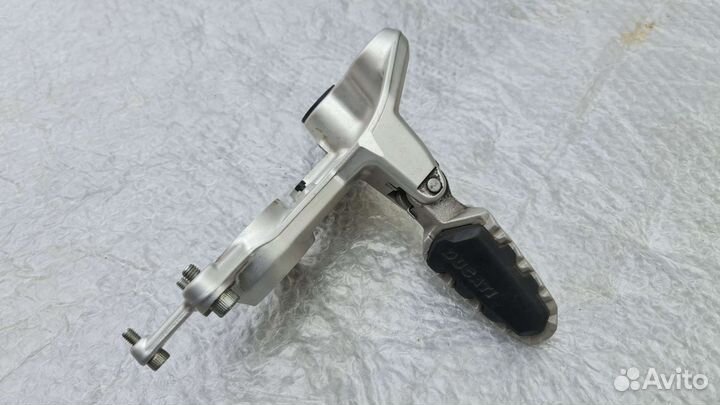 Ducati Hypermotard 950 Перед.Прав.Подн. в Сборе