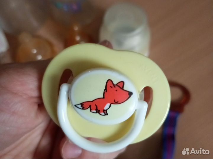 Бутылочки для кормления avent