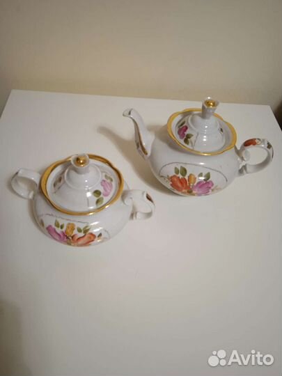 Сахарница, чайник (СССР), ложки,вилки(ссср)