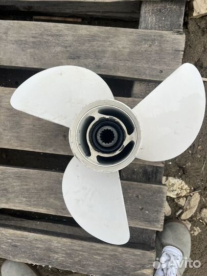 Гребной винт yamaha 70-100 honda suzuki
