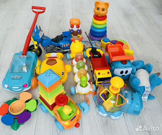 Развивающие игрушки для малышей