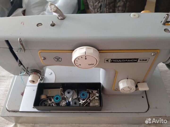 Машина швейная 132 с ножным приводом